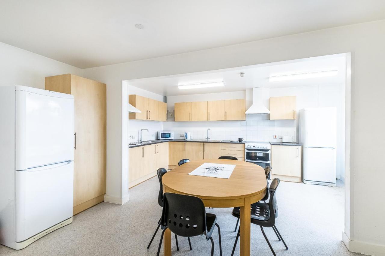 1 Night Free Comfortable Ensuite Rooms, Gillingham - Sk Hoo Exteriér fotografie
